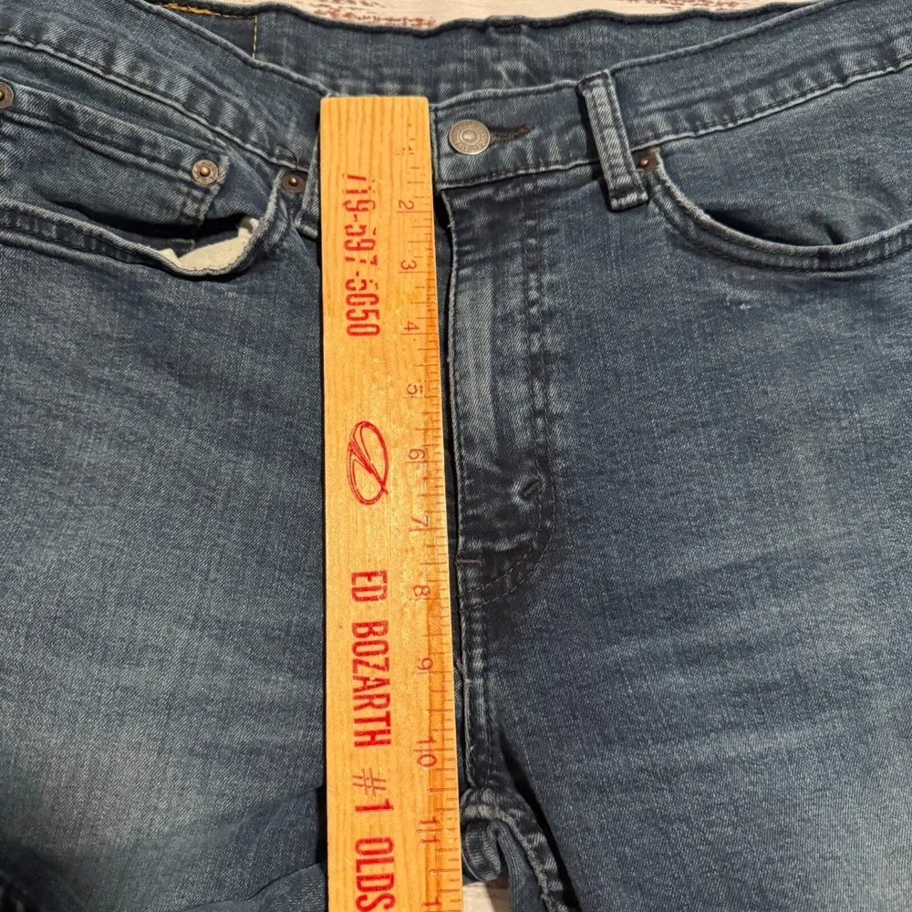 Levis description great